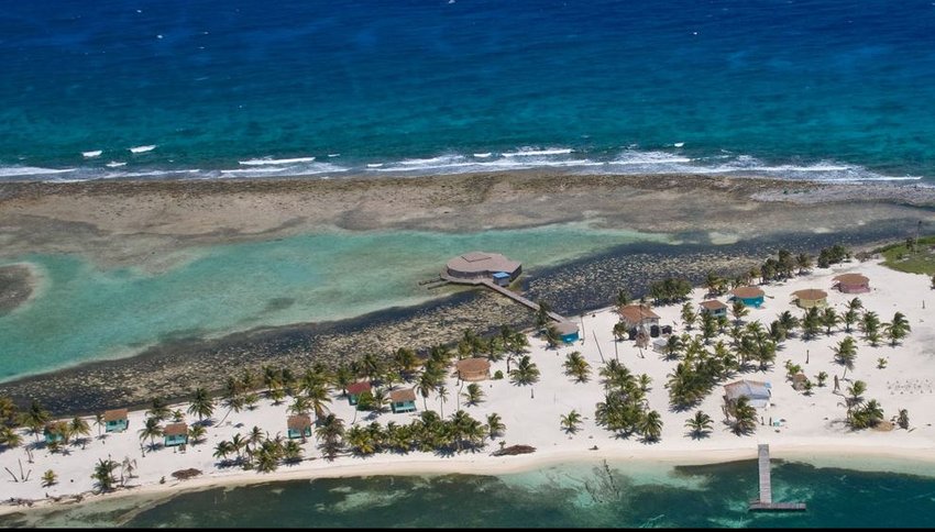 Resort auf Atoll im atlantischen Ozean, Paradis in der Karibik