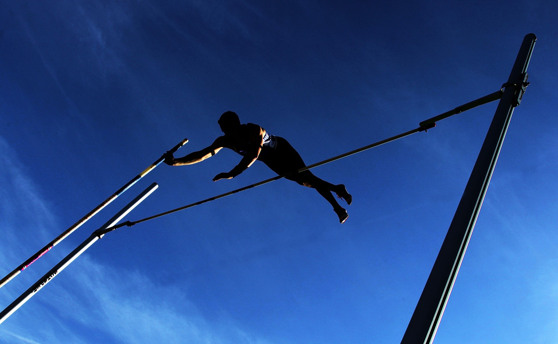 Stabhochspringer - © roxcon / Fotolia.at